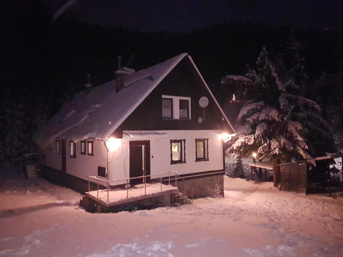 Chata Tanvaldsky Spicak Buitenkant foto