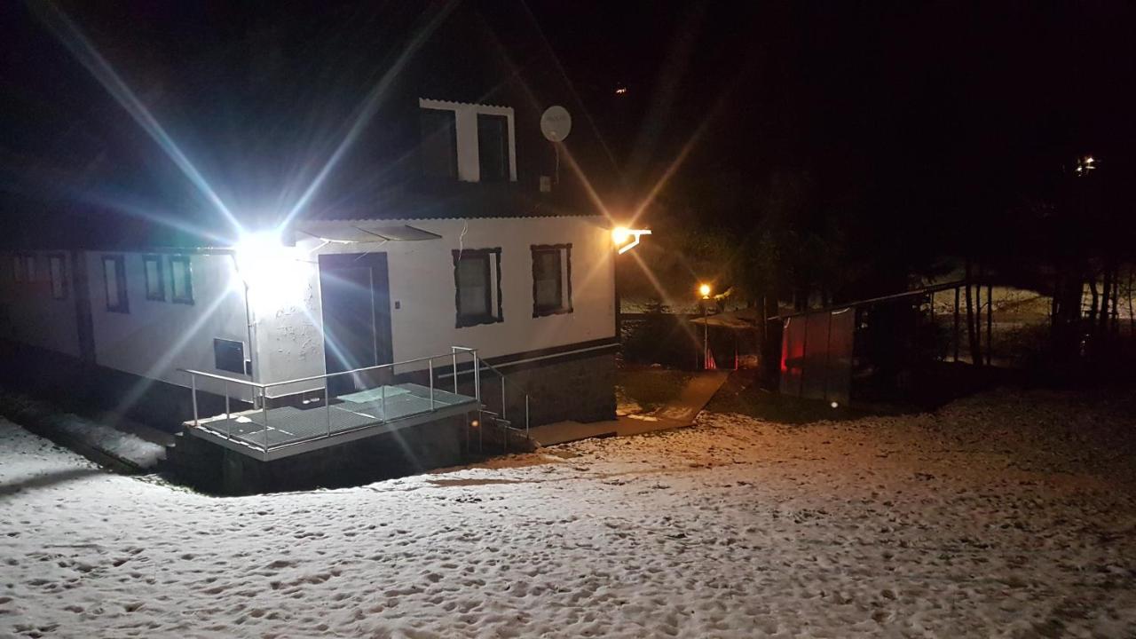Chata Tanvaldsky Spicak Buitenkant foto