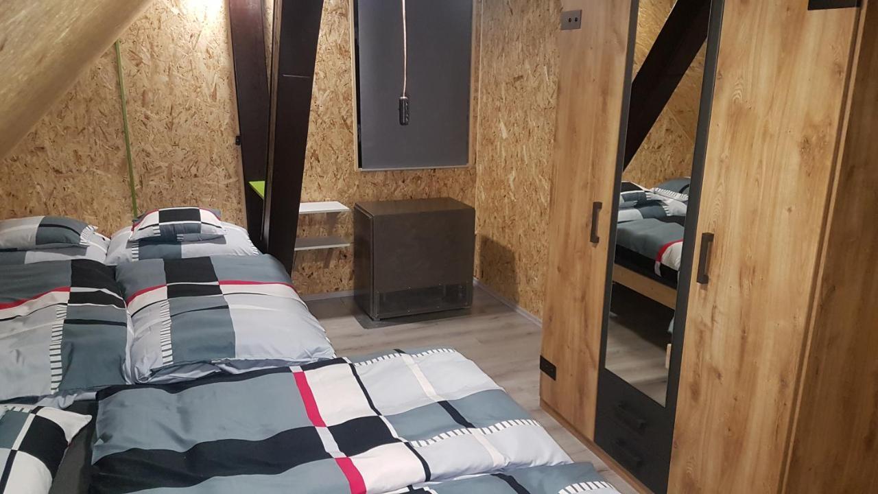 Chata Tanvaldsky Spicak Buitenkant foto