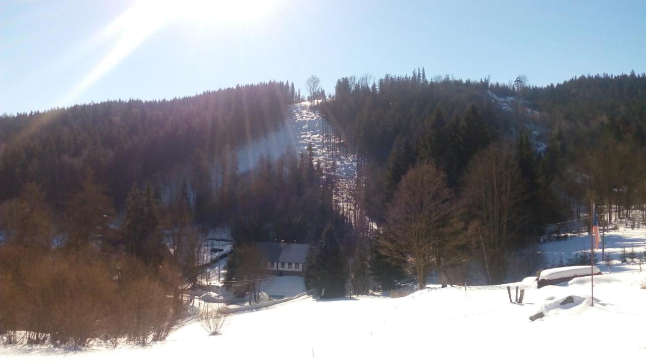 Chata Tanvaldsky Spicak Buitenkant foto